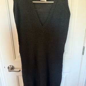 Anna-Kaci Black V-Neck Knit sleeveless Sweater
